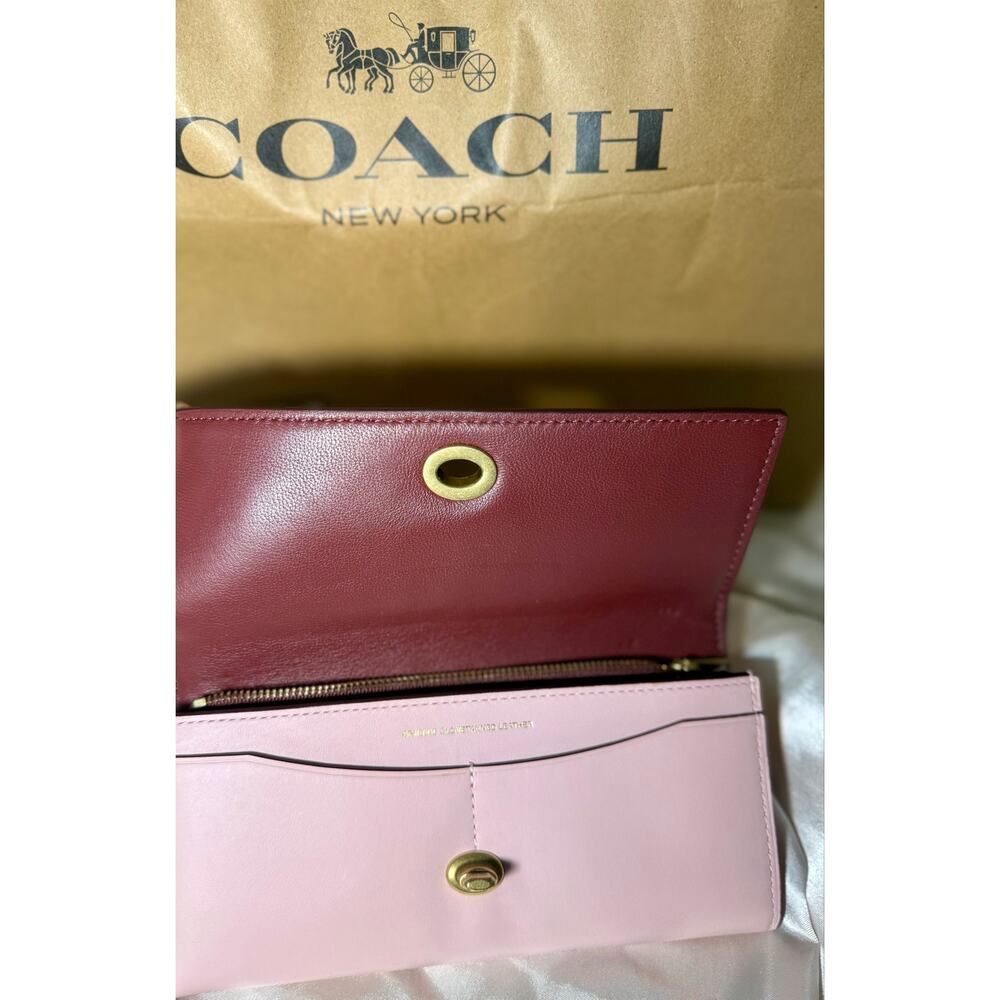 Coach 1941 Blush Glovetanned Leather Turnlock Envelope Wallet 12134 - Picture 4 of 8